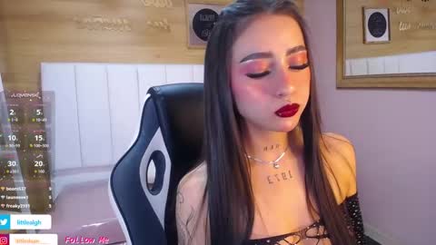 Snapshot of mia_ponce_a chatting on 7, 10, 2025 MIA online show from 7, 10, 2025