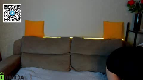 Snapshot of mia_r0ss chatting on 21, 10, 2025 Mia online show from 21, 10, 2025