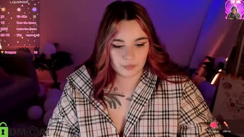 Snapshot of mia_r0ss chatting on 7, 6, 2026 Mia online show from 7, 6, 2026