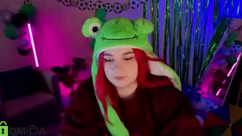 Snapshot of mia_r0ss chatting on 27, 6, 2026 Mia online show from 27, 6, 2026