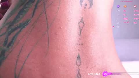 Mia Reeves online show from 26, 11, 2025