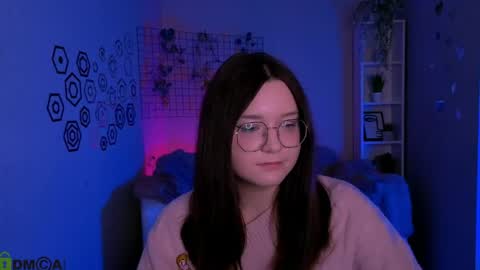 mia online show from 28, 4, 2026