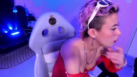 mia_rousse_1 online show from 12, 6, 2026