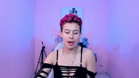 mia_rousse_1 online show from 15, 6, 2026