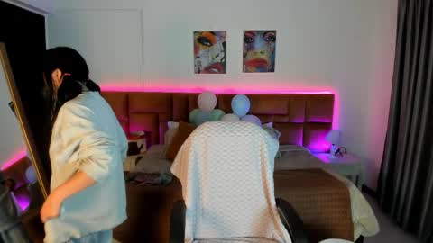 Snapshot of mia_rousseau chatting on 31, 5, 2026 MIA online show from 31, 5, 2026