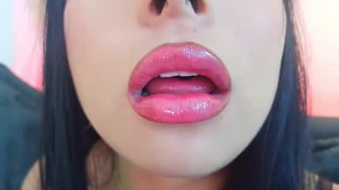 Mia online show from 23, 3, 2026