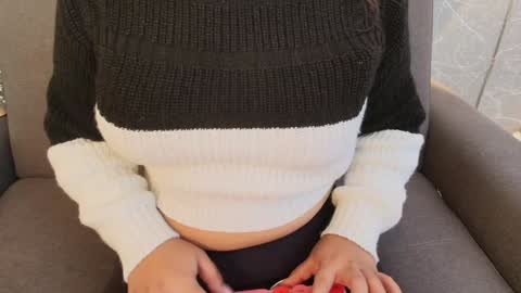 Snapshot of mia_roux13 chatting on 29, 12, 2024 Mia Roux online show from 29, 12, 2024