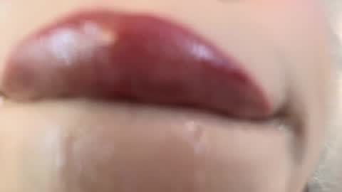 Snapshot of mia_roux13 chatting on 1, 1, 2025 Mia Roux online show from 1, 1, 2025