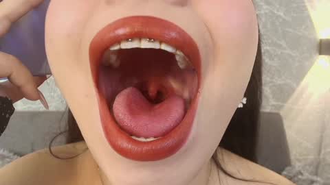 Snapshot of mia_roux13 chatting on 10, 1, 2025 Mia Roux online show from 10, 1, 2025