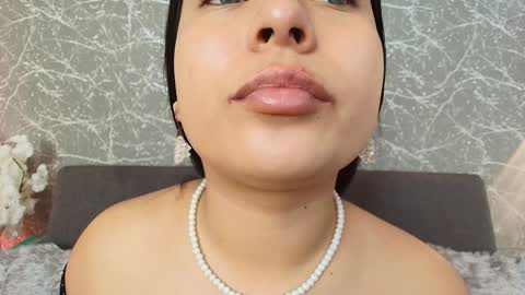 Snapshot of mia_roux13 chatting on 25, 1, 2025 Mia Roux online show from 25, 1, 2025