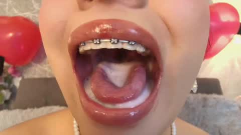 Snapshot of mia_roux13 chatting on 16, 2, 2025 Mia Roux online show from 16, 2, 2025