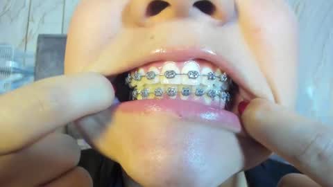 Mia Roux online show from 12, 1, 2026