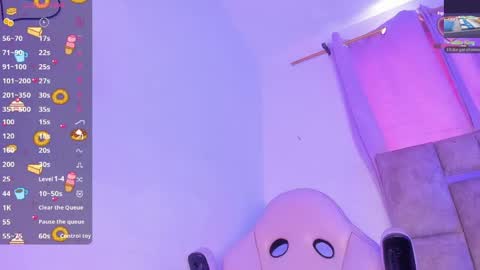 Snapshot of mia_royal chatting on 2, 5, 2026 mia_royal online show from 2, 5, 2026