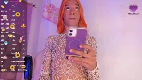 Snapshot of mia_royal chatting on 4, 5, 2026 mia_royal online show from 4, 5, 2026