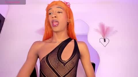 Snapshot of mia_royal chatting on 9, 5, 2026 mia_royal online show from 9, 5, 2026