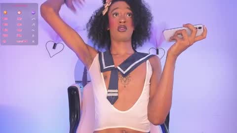 Snapshot of mia_royal chatting on 28, 5, 2026 mia_royal online show from 28, 5, 2026