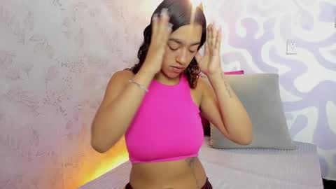 Mia . online show from 31, 3, 2026