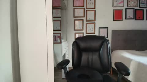 Mia Sepulveda online show from 29, 3, 2026