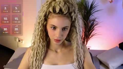 Mia online show from 30, 10, 2025