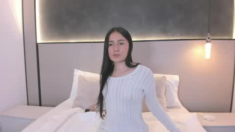 Snapshot of mia_slora chatting on 1, 4, 2026 M I A online show from 1, 4, 2026