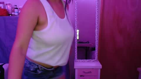Snapshot of mia_smithl chatting on 20, 2, 2025 mia_smithl online show from 20, 2, 2025