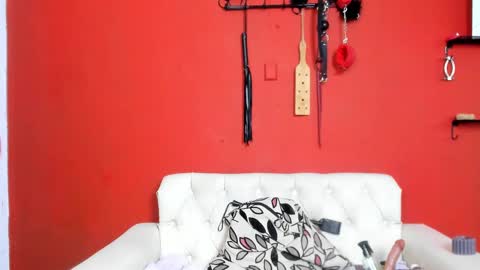 Mia sophiia online show from 23, 2, 2025