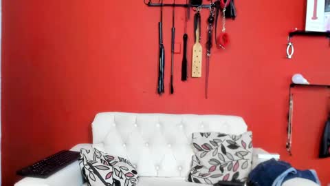 Mia sophiia online show from 27, 2, 2025