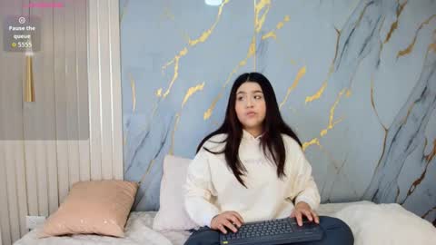 Snapshot of mia_sun14 chatting on 22, 10, 2025 MIA  SUN  online show from 22, 10, 2025