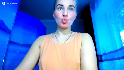 Mia. online show from 6, 12, 2024