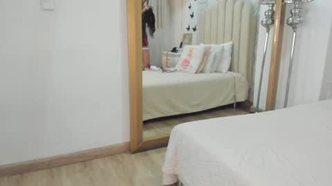 Snapshot of mia_tentacion__ chatting on 10, 5, 2026 mia_tentacion__ online show from 10, 5, 2026