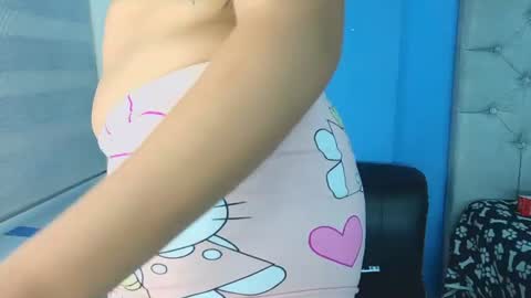 mia_thompson_0 online show from 19, 6, 2026