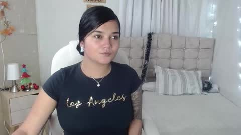 Snapshot of mia_traveluxe chatting on 11, 1, 2026 Mia online show from 11, 1, 2026