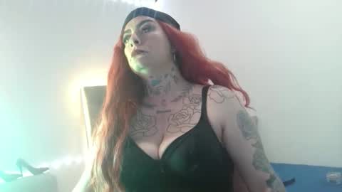 MIA VANTT online show from 18, 3, 2026