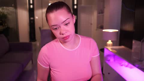 VixenMia online show from 15, 10, 2025