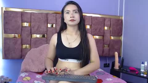 mia_wetts online show from 27, 10, 2025