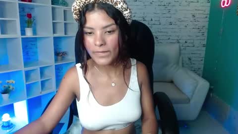 Mia online show from 10, 3, 2025