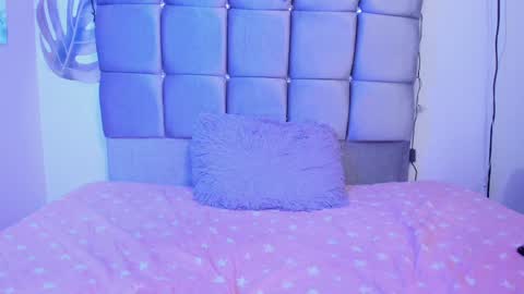 Snapshot of miaa_06 chatting on 6, 12, 2024 mia nicolle online show from 6, 12, 2024