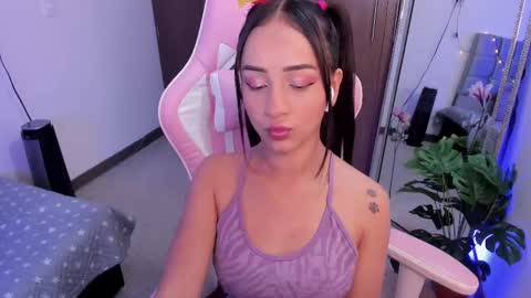 Snapshot of miaa_06 chatting on 26, 2, 2025 mia nicolle online show from 26, 2, 2025