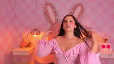 Miaa Cute  online show from 7, 3, 2025