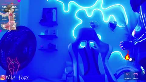 Mia online show from 17, 2, 2025