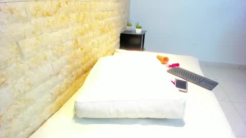 Snapshot of miaa_roldan chatting on 21, 12, 2024 Miaa online show from 21, 12, 2024
