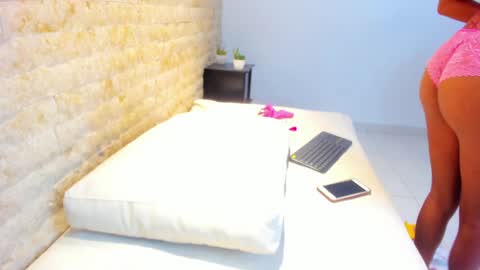 Snapshot of miaa_roldan chatting on 21, 12, 2024 Miaa online show from 21, 12, 2024