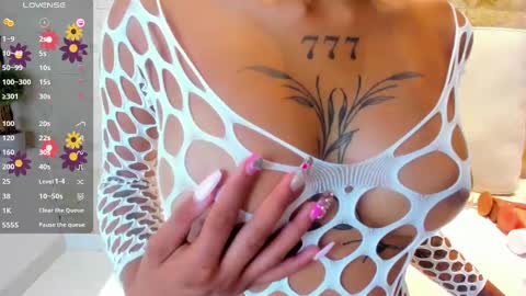 Snapshot of miaa_roldan chatting on 27, 2, 2025 Miaa online show from 27, 2, 2025