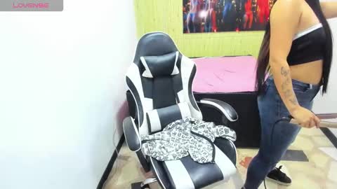       online show from 2, 12, 2025