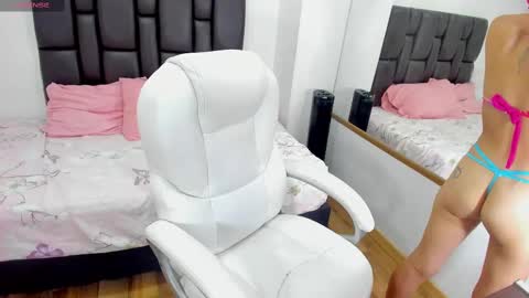 mia sofia online show from 17, 1, 2025