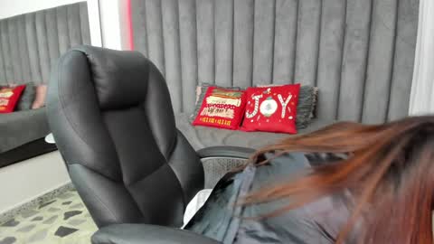 Mia online show from 16, 12, 2024