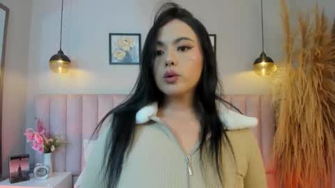 Mia online show from 8, 2, 2026