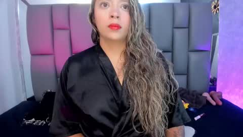 Mia online show from 3, 3, 2025
