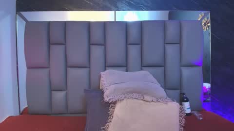 Mia online show from 9, 10, 2025