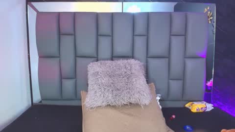 Mia online show from 18, 11, 2025